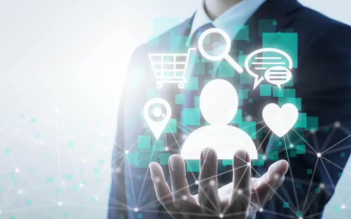 close up 2 hands shaking eachother